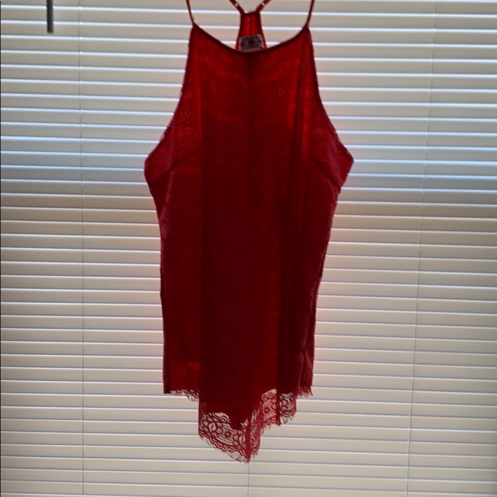 Lace halter style tank top